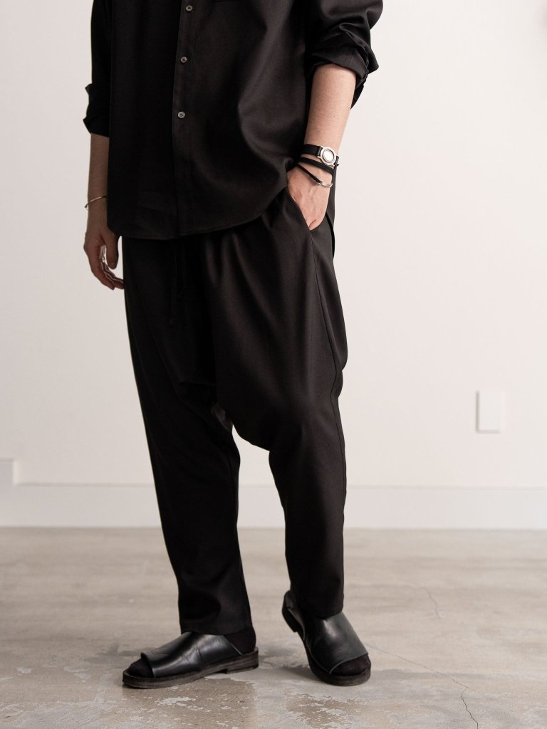 CLASSIC SAROUEL SLACKS [BLACK] – PGND.