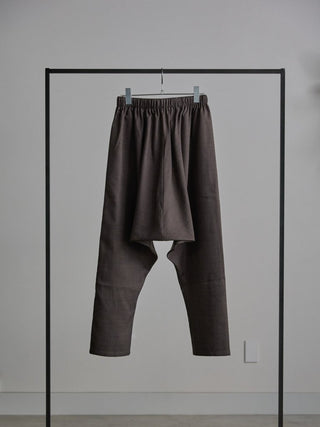 CLASSIC SAROUEL SLACKS [GREIGE]