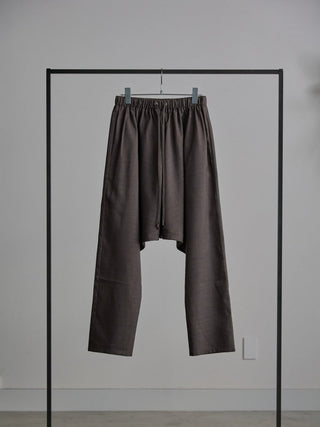 CLASSIC SAROUEL SLACKS [GREIGE]