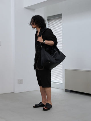 FRONT ZIP LEATHER TRAVEL BAG [LĀVE LEATHER]