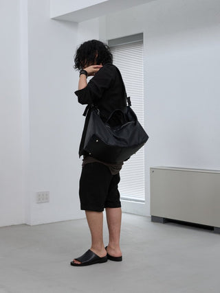 FRONT ZIP LEATHER TRAVEL BAG [LĀVE LEATHER]
