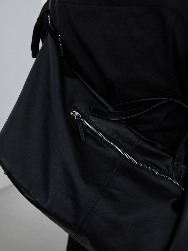 FRONT ZIP LEATHER TRAVEL BAG [LĀVE LEATHER] – PGND.