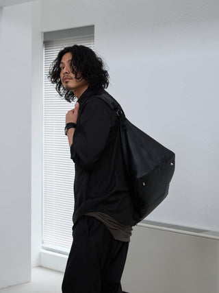 FRONT ZIP LEATHER TRAVEL BAG [LĀVE LEATHER]