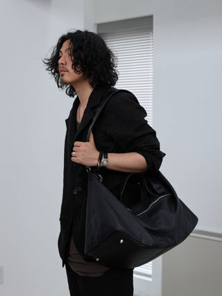 FRONT ZIP LEATHER TRAVEL BAG [LĀVE LEATHER]