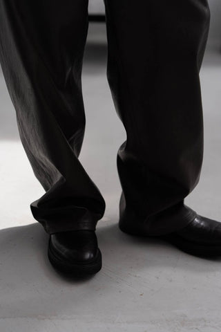 M-35 FAUX LEATHER TROUSERS [TAUPE BROWN]