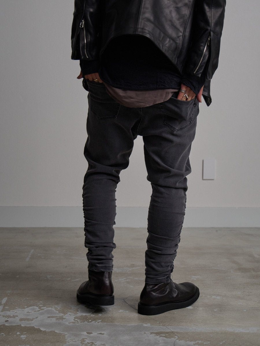 SHIRRING SAROUEL SKINNY JEANS[dark gray] – PGND.